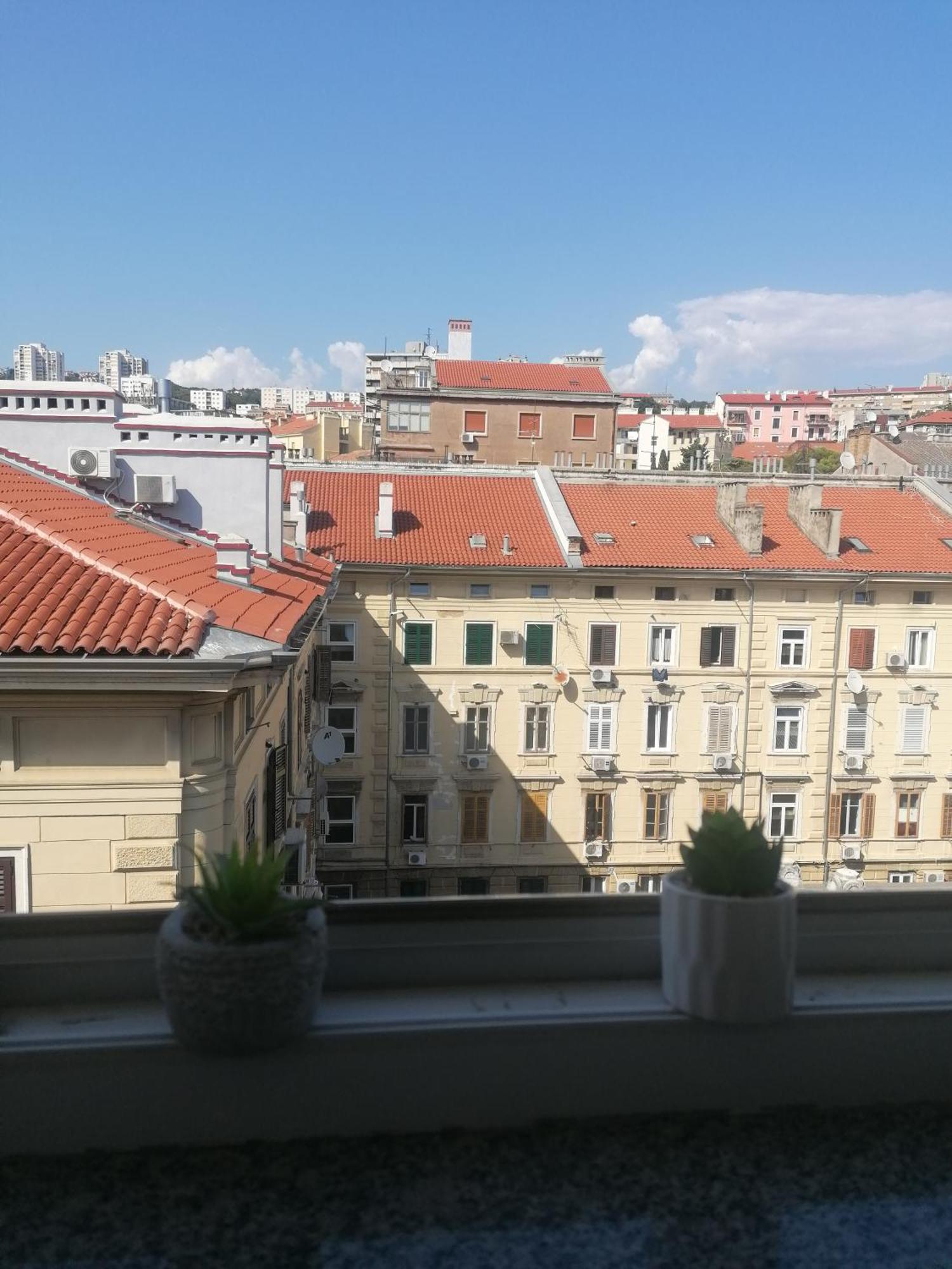 Mirela Appartement Rijeka Buitenkant foto